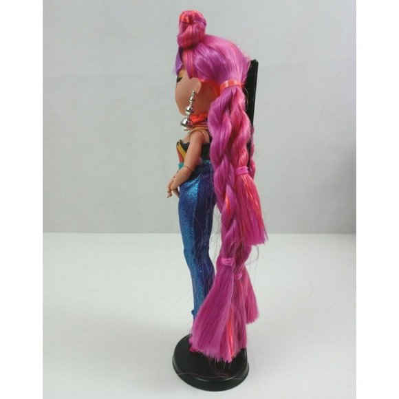 LOL Surprise! Doll OMG Series 3 Roller Skater Chick 9.5" Doll With Accessories - Picture 4 of 6